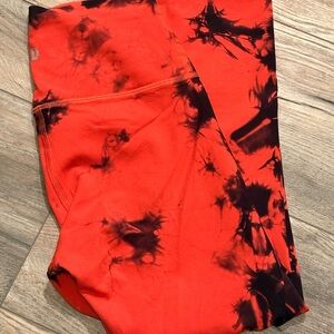 Lululemon Athletica Red and Black Tie-Dye Leggings